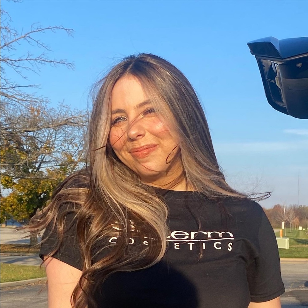 Meet your Posher, Mya